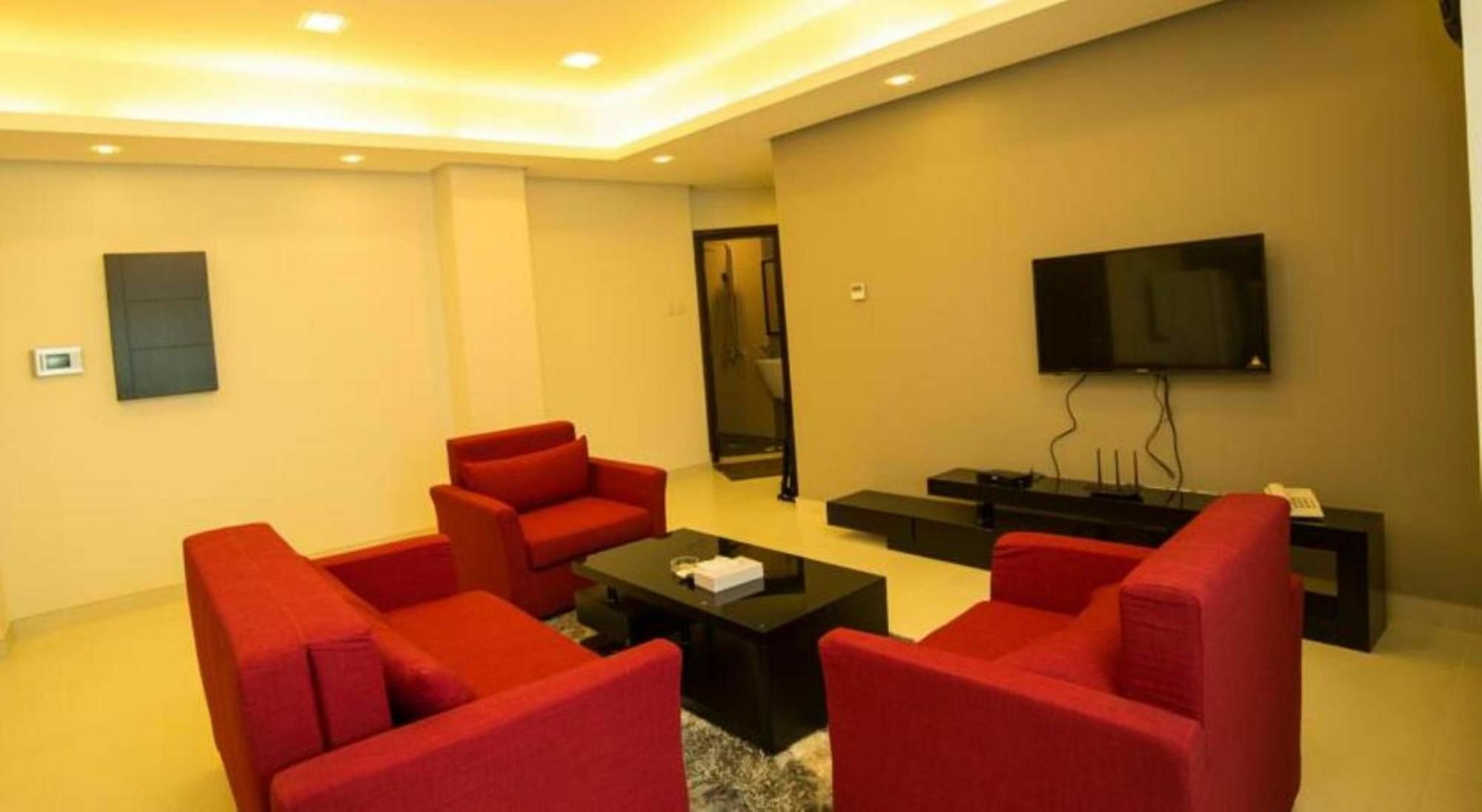 Golden Rose Luxury Suites Манама Екстер'єр фото